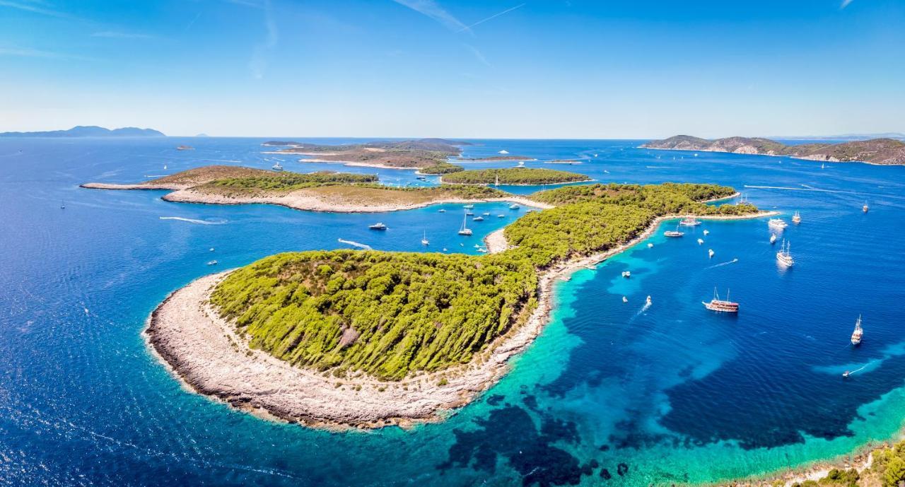 Beach Bay Hvar Hotel Hvar Town Exterior foto